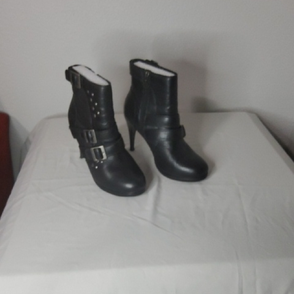 Harley-Davidson Black Women's Heeled Ankle Boots with Buckle Accents